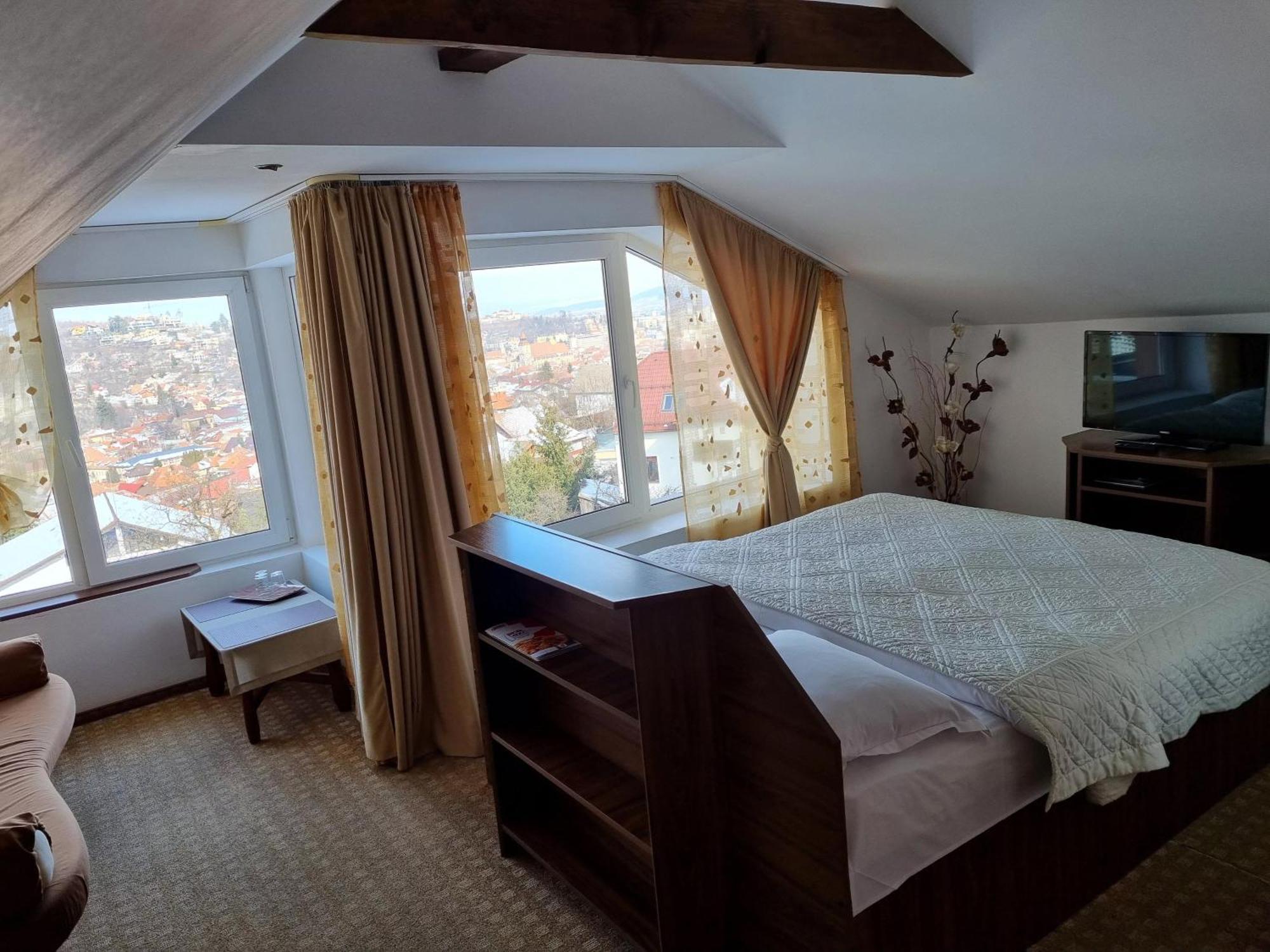 Casa Cristina Hotel บราชอฟ ภายนอก รูปภาพ